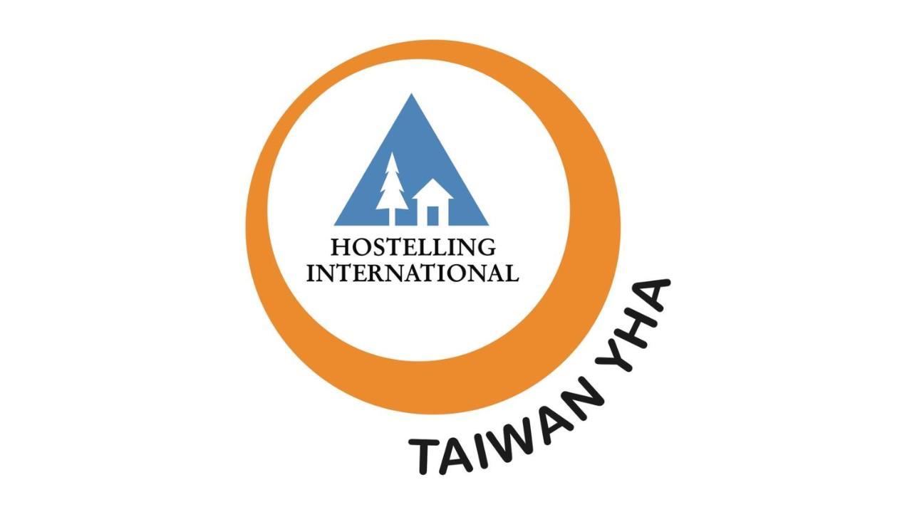 Dreamwell Hostel Kaohsiung Exteriör bild
