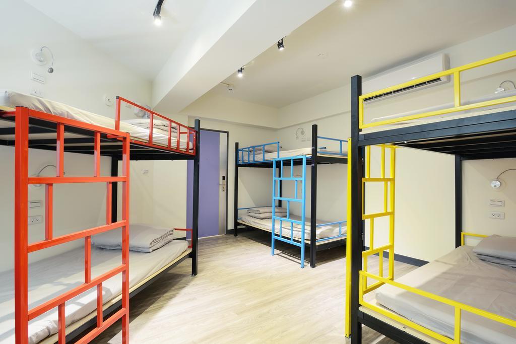 Dreamwell Hostel Kaohsiung Exteriör bild